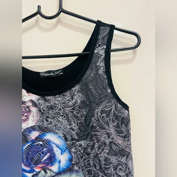 Black very beautiful top - Picture 4 of 7